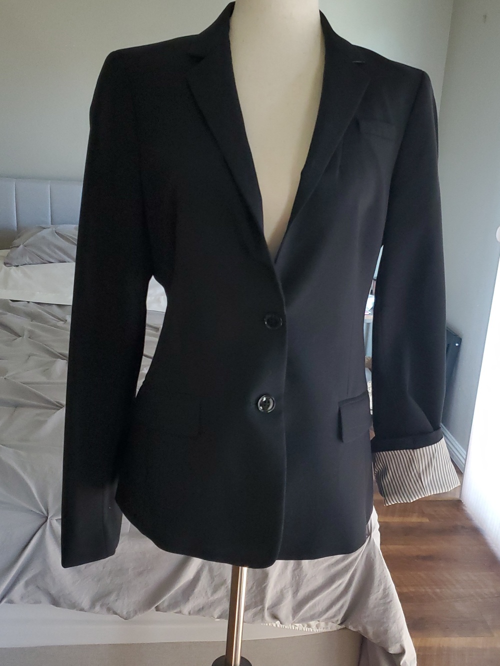 Banana Republic Classic Black Women's Two-Button Blazer Size 6